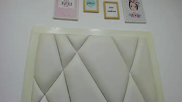 atilanadiaz7 online show from 02/02/26, 04:39