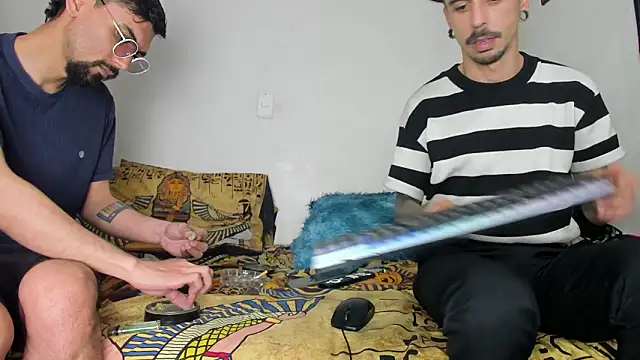 Aaron BigDickxxx online show from 03/31/26, 08:00