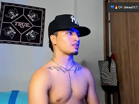 Snapshot of eeaa01 chatting on 11/27/25, 03:07 eeaa01 online show from 11/27/25, 03:07