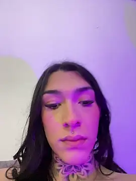 Snapshot of Camila_Coxx chatting on 12/19/25, 04:05 Camila Coxx online show from 12/19/25, 04:05