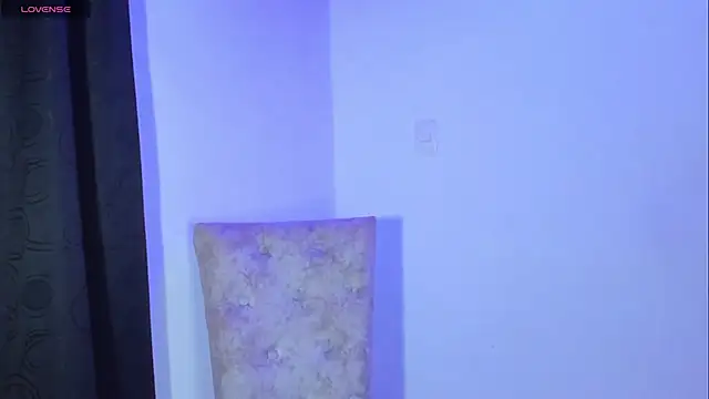 Snapshot of Camila_Coxx chatting on 02/28/25, 10:50 Camila Coxx online show from 02/28/25, 10:50