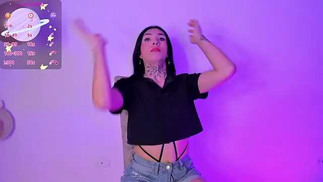 Camila Coxx online show from 06/18/26, 06:12