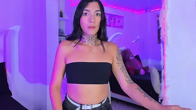 Snapshot of Camila_Coxx chatting on 10/04/25, 12:34 Camila Coxx online show from 10/04/25, 12:34