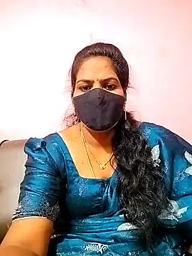 melina214 online show from 10/27/25, 03:51