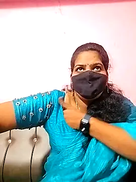 melina214 online show from 10/24/25, 04:22