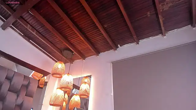 emily-fox online show from 04/16/26, 06:08