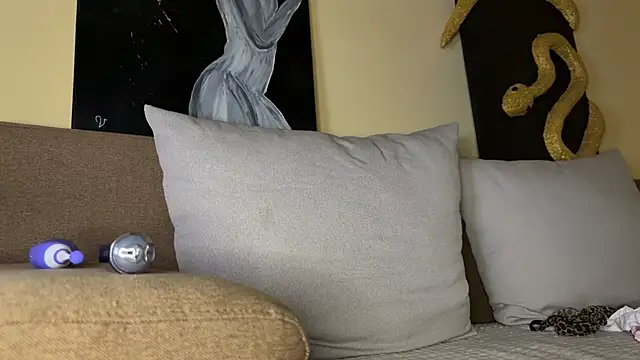 Missy baby online show from 04/11/26, 08:12