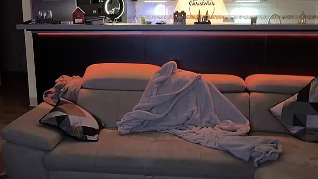 Missy baby online show from 12/14/25, 08:14