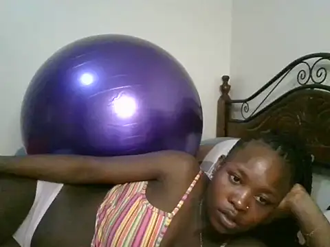 Sonnia  online show from 02/13/25, 08:24