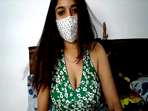 Gloie4u online show from 06/03/26, 02:33