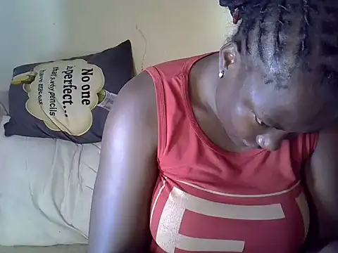 Snapshot of Sweetreena chatting on 12/03/25, 06:03 Sweetreena online show from 12/03/25, 06:03