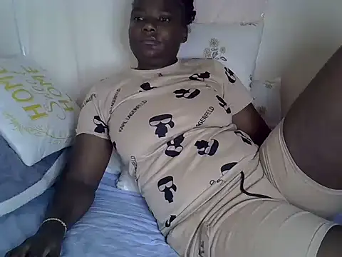 Snapshot of Sweetreena chatting on 09/20/25, 02:49 Sweetreena online show from 09/20/25, 02:49