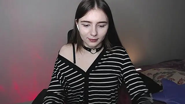 Ava Moore  online show from 01/13/26, 03:27