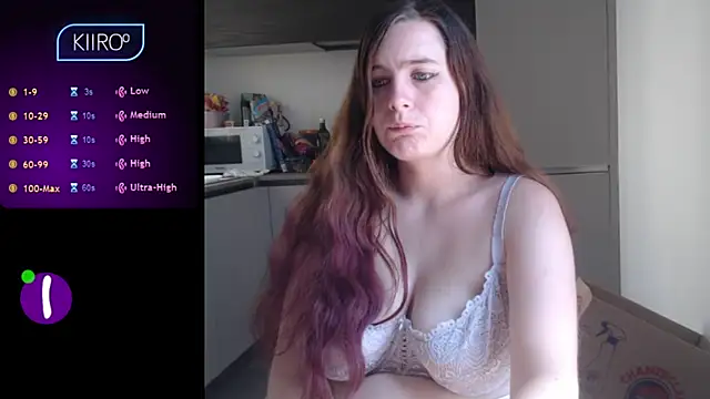 Snapshot of Dominahot4you chatting on 09/14/25, 07:53 Dominahot4you online show from 09/14/25, 07:53