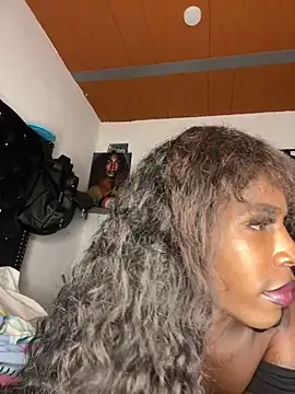 Richchocolatesweet  online show from 09/26/25, 11:44