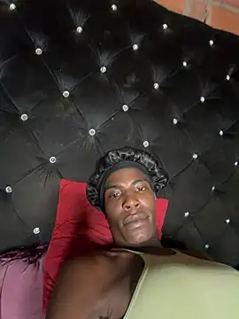Richchocolatesweet  online show from 05/05/26, 02:47