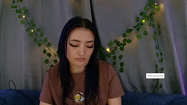 vayolett01 dakotta online show from 12/22/25, 04:01