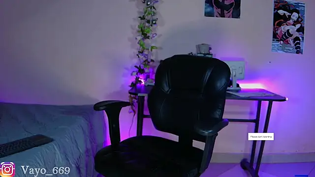 vayolett01 dakotta online show from 01/15/25, 01:52