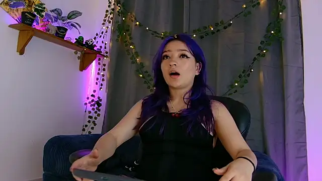 vayolett01 dakotta online show from 11/29/25, 11:38