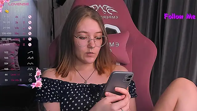 bunny bubble online show from 02/27/25, 01:08