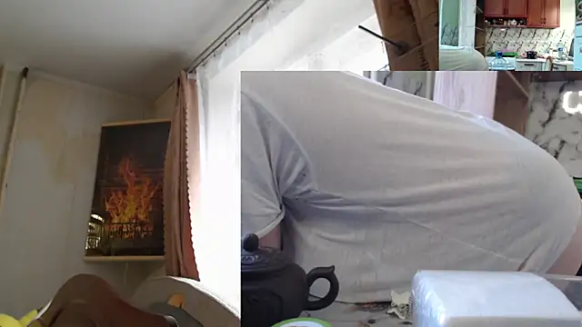 Snapshot of Sakura_Green chatting on 11/19/25, 11:10 Sakura Green online show from 11/19/25, 11:10