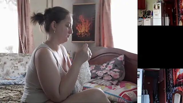 Snapshot of Sakura_Green chatting on 10/22/25, 12:04 Sakura Green online show from 10/22/25, 12:04