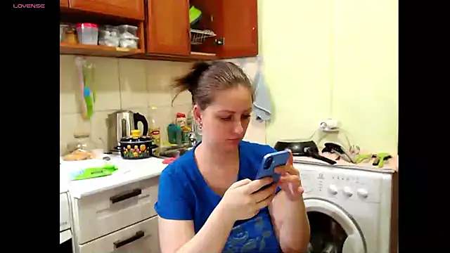 Snapshot of Sakura_Green chatting on 03/18/25, 07:55 Sakura Green online show from 03/18/25, 07:55