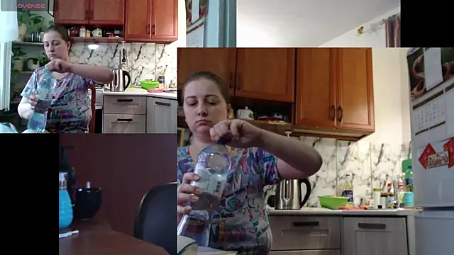 Snapshot of Sakura_Green chatting on 12/18/25, 09:36 Sakura Green online show from 12/18/25, 09:36