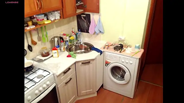 Snapshot of Sakura_Green chatting on 03/22/25, 06:36 Sakura Green online show from 03/22/25, 06:36