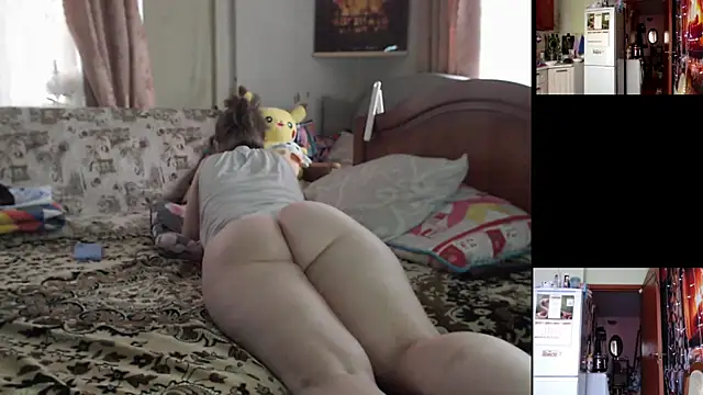 Snapshot of Sakura_Green chatting on 10/27/25, 08:37 Sakura Green online show from 10/27/25, 08:37