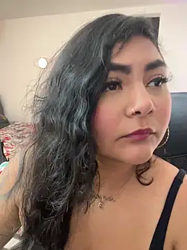 Snapshot of Juli_Walker chatting on 03/01/26, 04:18 Juli Walker online show from 03/01/26, 04:18