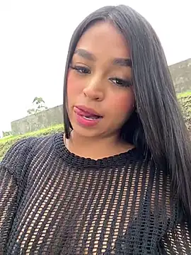 Snapshot of Juli_Walker chatting on 12/07/24, 02:19 Juli Walker online show from 12/07/24, 02:19