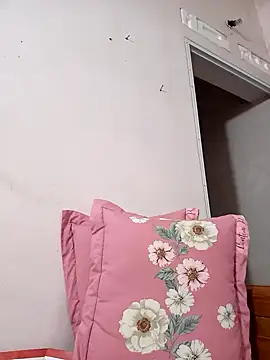 Snapshot of Hotestlove chatting on 02/23/26, 02:02 Hotestlove online show from 02/23/26, 02:02