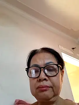 Hotestlove online show from 11/16/25, 09:14