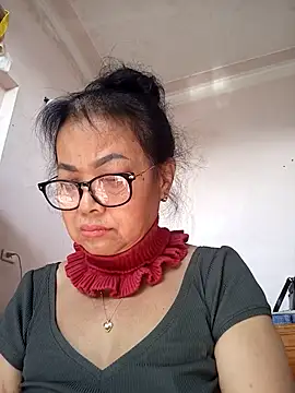 Snapshot of Hotestlove chatting on 01/11/26, 03:24 Hotestlove online show from 01/11/26, 03:24