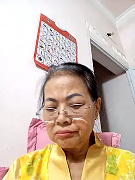 Hotestlove online show from 10/23/25, 01:21