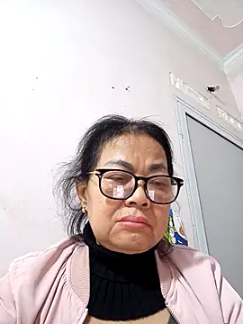 Snapshot of Hotestlove chatting on 02/13/26, 12:16 Hotestlove online show from 02/13/26, 12:16