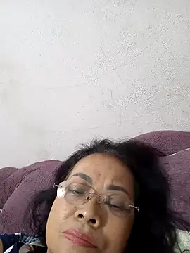 Hotestlove online show from 11/17/25, 10:58