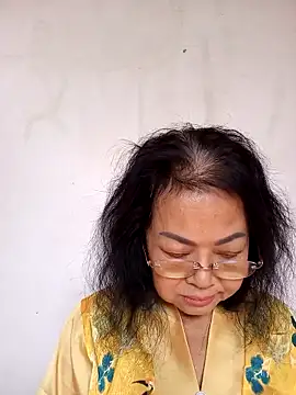 Hotestlove online show from 11/26/25, 01:27