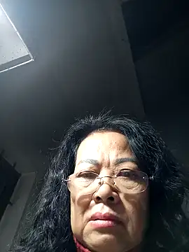 Hotestlove online show from 11/27/25, 11:27