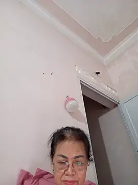 Snapshot of Hotestlove chatting on 06/18/26, 10:59 Hotestlove online show from 06/18/26, 10:59