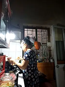 Snapshot of Hotestlove chatting on 02/27/26, 01:06 Hotestlove online show from 02/27/26, 01:06