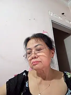 Snapshot of Hotestlove chatting on 05/07/26, 01:14 Hotestlove online show from 05/07/26, 01:14