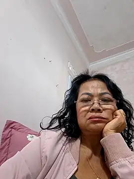 Hotestlove online show from 11/27/25, 08:15