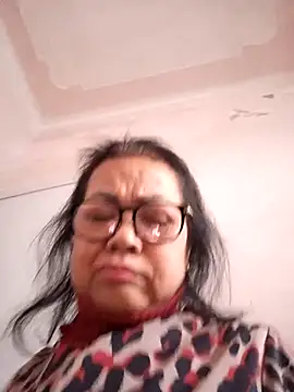 Snapshot of Hotestlove chatting on 01/14/26, 12:03 Hotestlove online show from 01/14/26, 12:03