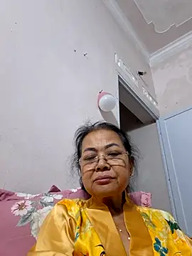 Snapshot of Hotestlove chatting on 12/20/25, 12:41 Hotestlove online show from 12/20/25, 12:41