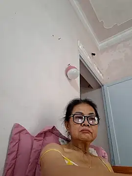 Snapshot of Hotestlove chatting on 06/01/26, 11:59 Hotestlove online show from 06/01/26, 11:59