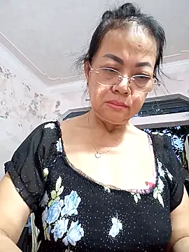 Hotestlove online show from 09/20/25, 10:37