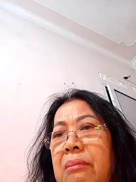 Snapshot of Hotestlove chatting on 01/05/26, 11:08 Hotestlove online show from 01/05/26, 11:08