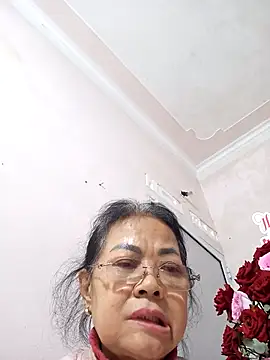 Snapshot of Hotestlove chatting on 02/04/26, 12:22 Hotestlove online show from 02/04/26, 12:22